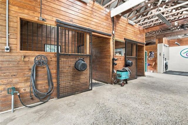 565 Old Lathemtown Road, Canton, GA 30115