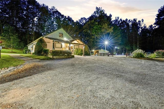 565 Old Lathemtown Road, Canton, GA 30115