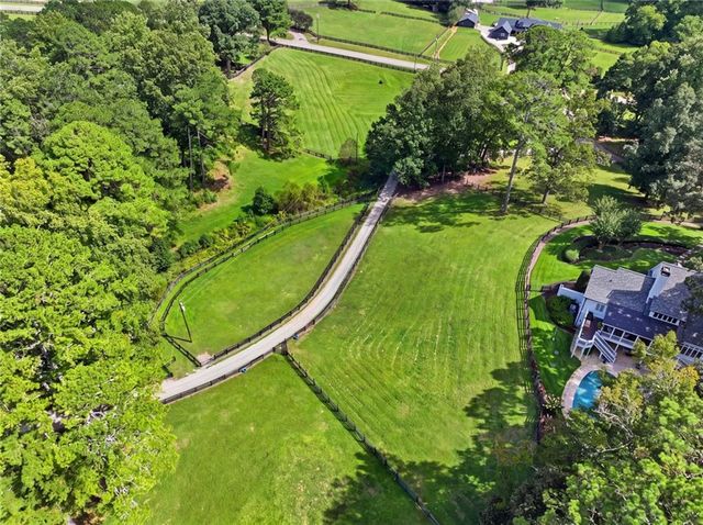 565 Old Lathemtown Road, Canton, GA 30115
