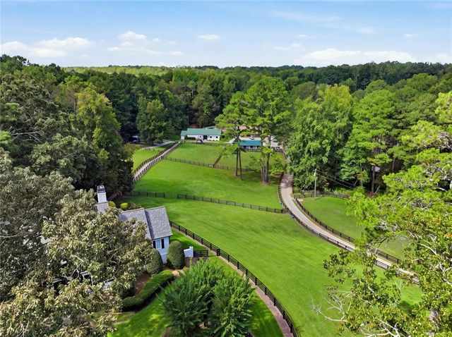 565 Old Lathemtown Road, Canton, GA 30115
