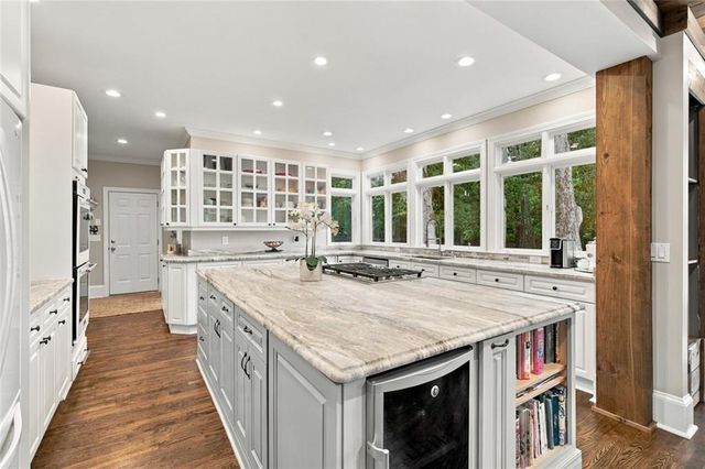 565 Old Lathemtown Road, Canton, GA 30115