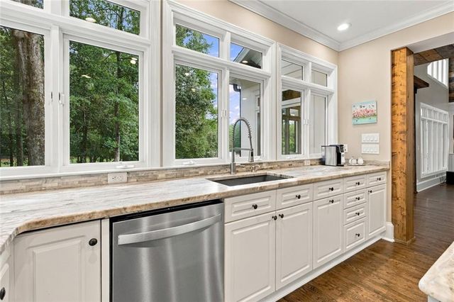 565 Old Lathemtown Road, Canton, GA 30115