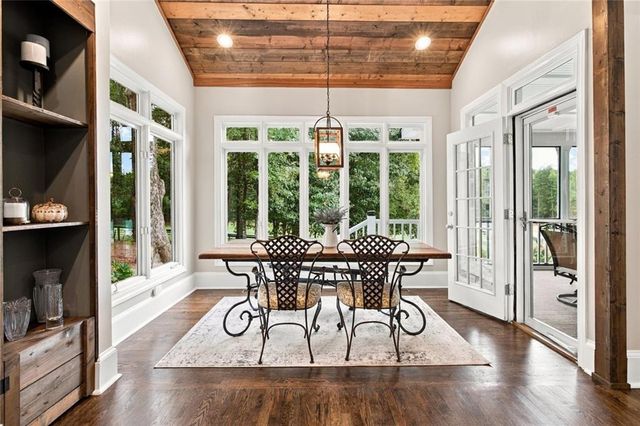 565 Old Lathemtown Road, Canton, GA 30115