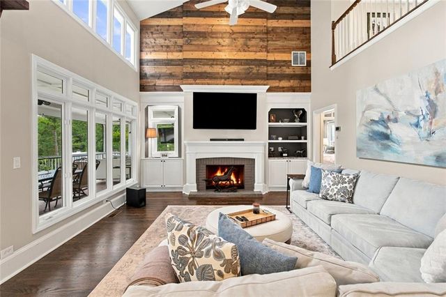 565 Old Lathemtown Road, Canton, GA 30115