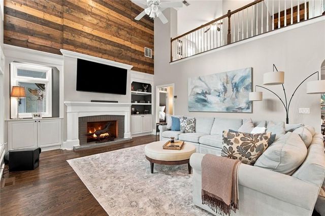 565 Old Lathemtown Road, Canton, GA 30115