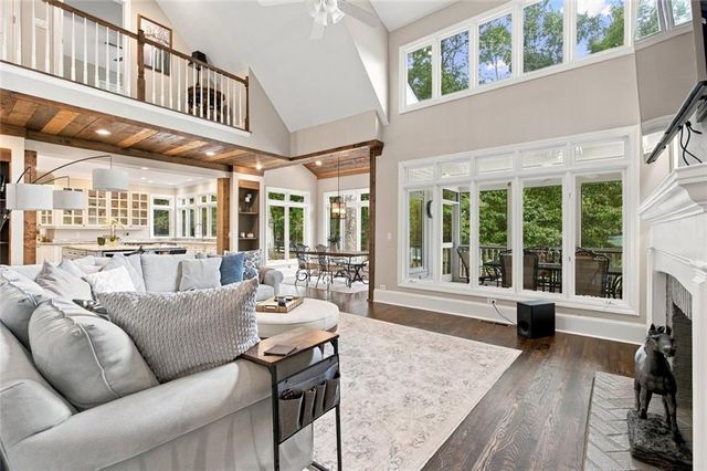 565 Old Lathemtown Road, Canton, GA 30115