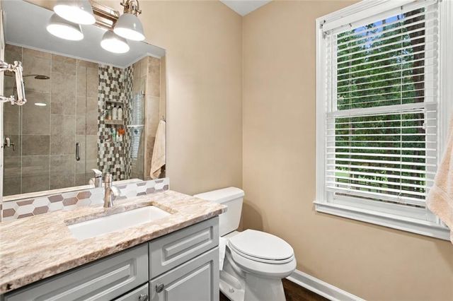 565 Old Lathemtown Road, Canton, GA 30115