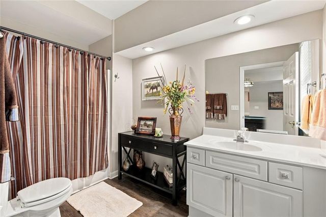 565 Old Lathemtown Road, Canton, GA 30115
