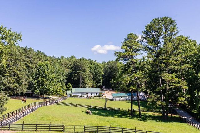 565 Old Lathemtown Road, Canton, GA 30115