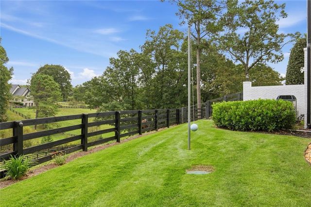 565 Old Lathemtown Road, Canton, GA 30115