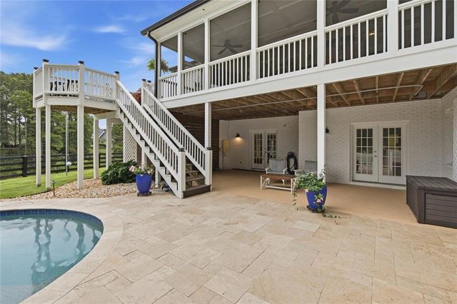 565 Old Lathemtown Road, Canton, GA 30115