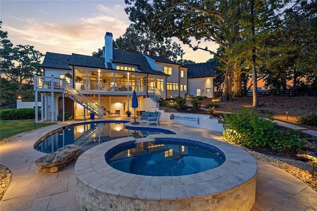 565 Old Lathemtown Road, Canton, GA 30115