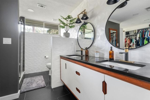 4551 NW 1ST AVENUE, Gainesville, FL 32607