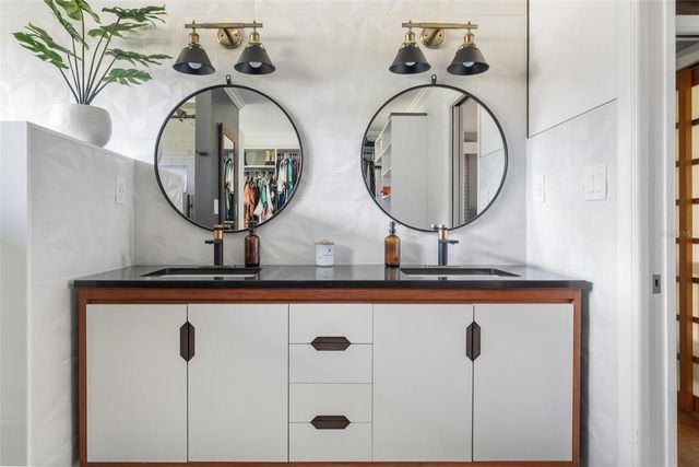 4551 NW 1ST AVENUE, Gainesville, FL 32607