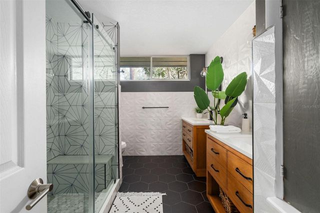 4551 NW 1ST AVENUE, Gainesville, FL 32607