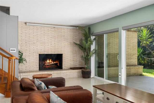 4551 NW 1ST AVENUE, Gainesville, FL 32607