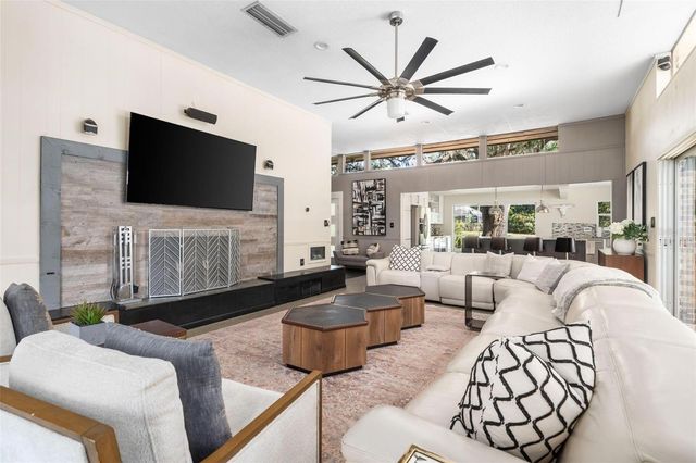 4551 NW 1ST AVENUE, Gainesville, FL 32607