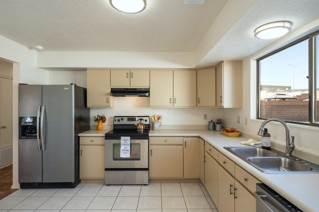 4577 Rockaway Loop NE, Rio Rancho, NM 87124