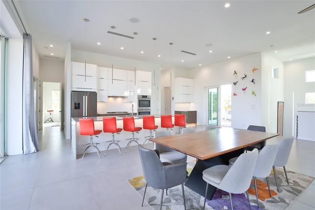 3939 HIGEL AVENUE, Sarasota, FL 34242