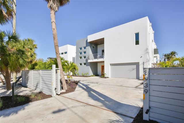3939 HIGEL AVENUE, Sarasota, FL 34242