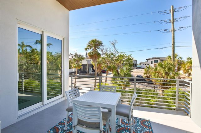 3939 HIGEL AVENUE, Sarasota, FL 34242