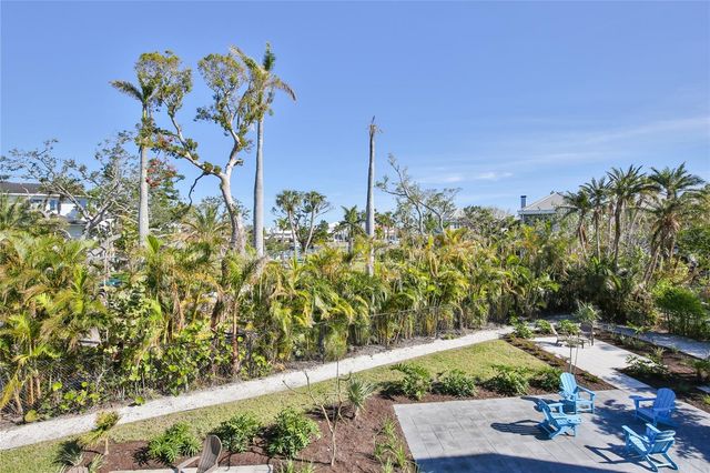 3939 HIGEL AVENUE, Sarasota, FL 34242