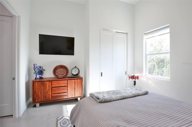 3939 HIGEL AVENUE, Sarasota, FL 34242