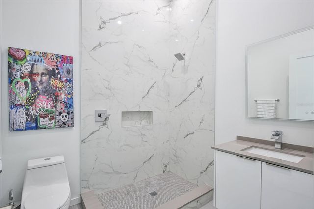 3939 HIGEL AVENUE, Sarasota, FL 34242
