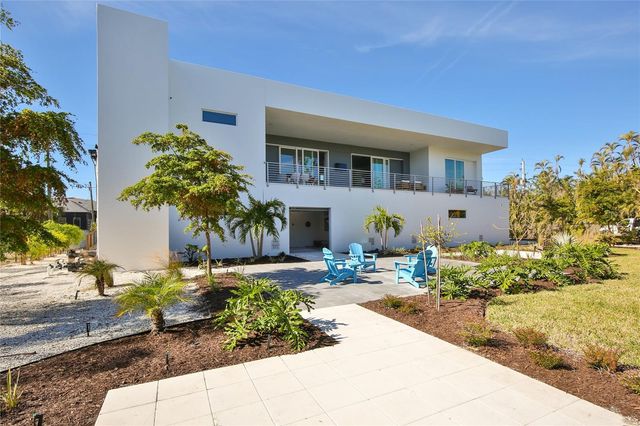 3939 HIGEL AVENUE, Sarasota, FL 34242