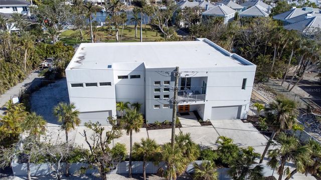 3939 HIGEL AVENUE, Sarasota, FL 34242