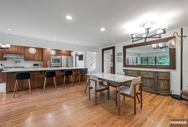 12 Kira Lane, Englewood, NJ 07631