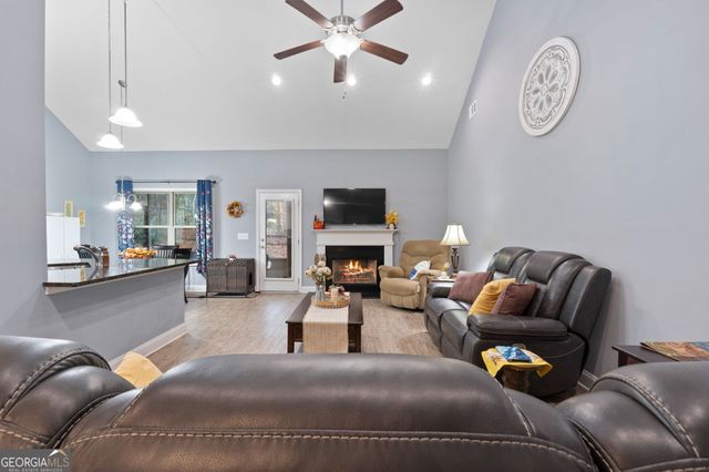 110 Coulter Woods Drive, Locust Grove, GA 30248