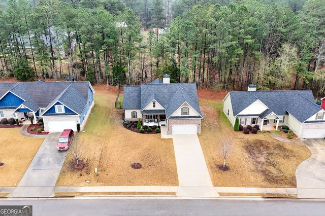 110 Coulter Woods Drive, Locust Grove, GA 30248