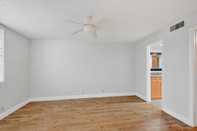 4080 Tivoli Court E 206, Lake Worth, FL 33467