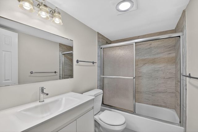 4080 Tivoli Court E 206, Lake Worth, FL 33467