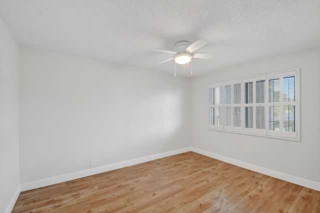 4080 Tivoli Court E 206, Lake Worth, FL 33467