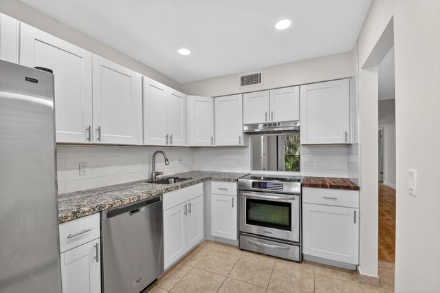 4080 Tivoli Court E 206, Lake Worth, FL 33467