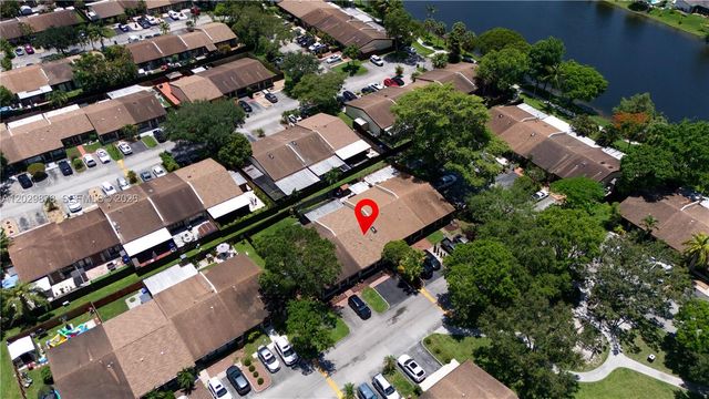 2321 Pine Needle Court, Pembroke Pines, FL 33026