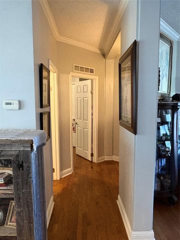 6700 W Tx-220-Loop Loop W, La Grange, TX 78963