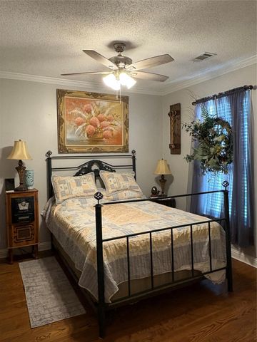 6700 W Tx-220-Loop Loop W, La Grange, TX 78963