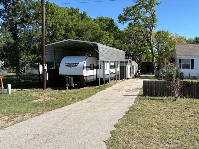 6700 W Tx-220-Loop Loop W, La Grange, TX 78963