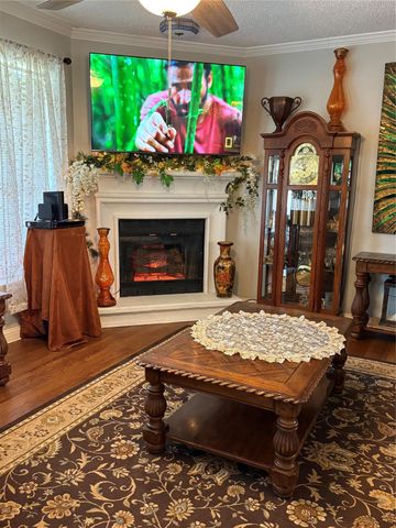 6700 W Tx-220-Loop Loop W, La Grange, TX 78963