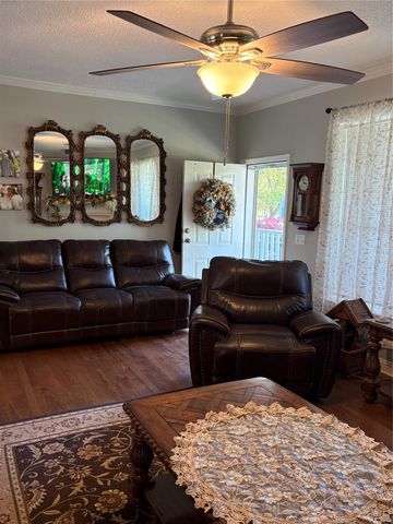 6700 W Tx-220-Loop Loop W, La Grange, TX 78963