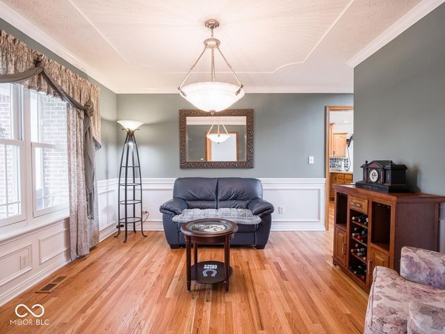 4633 Palomino Trail, Indianapolis, IN 46239