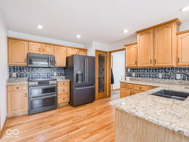 4633 Palomino Trail, Indianapolis, IN 46239