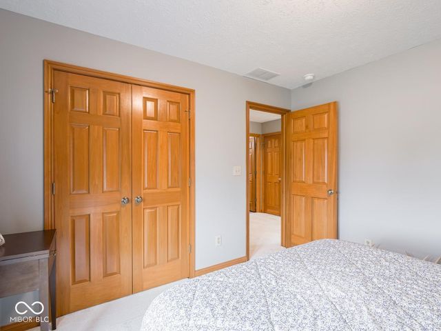 4633 Palomino Trail, Indianapolis, IN 46239