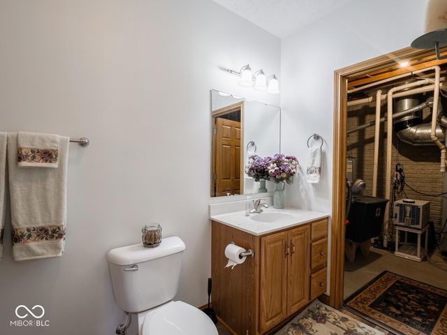 4633 Palomino Trail, Indianapolis, IN 46239