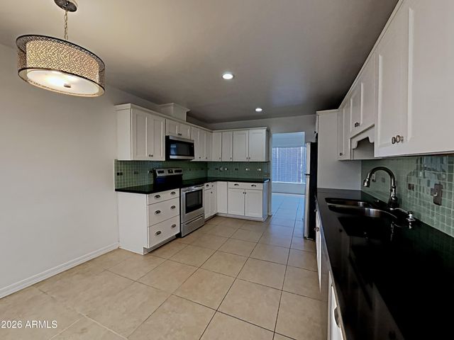 4007 W TUCKEY Lane, Phoenix, AZ 85019