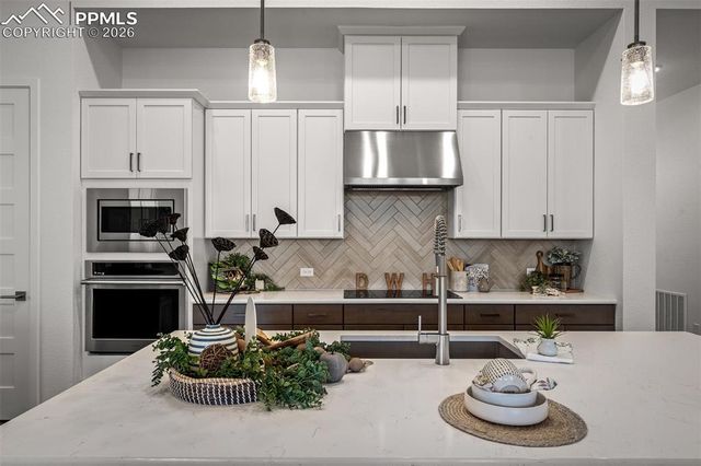 17122 Alsike Clover Court, Monument, CO 80132