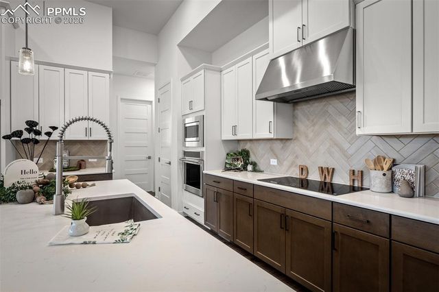 17122 Alsike Clover Court, Monument, CO 80132